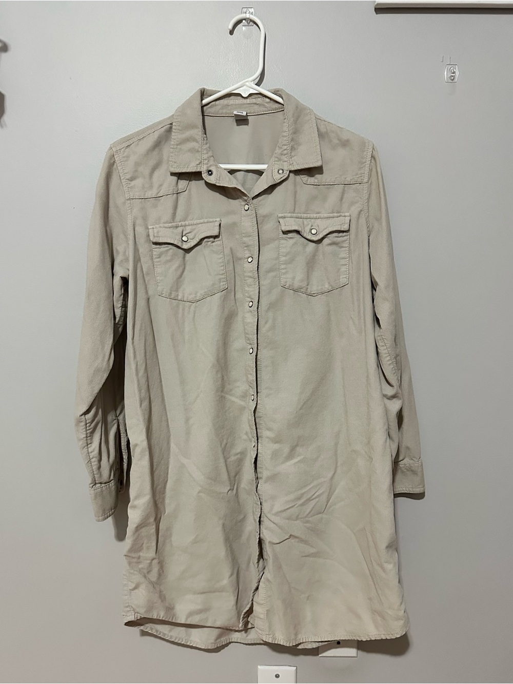 Old Navy Light Taupe Long-Sleeve Button-Up Shirt